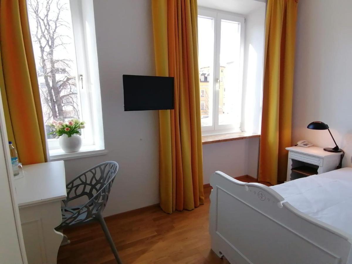 Hotel Wendelstein Розенхайм Екстериор снимка