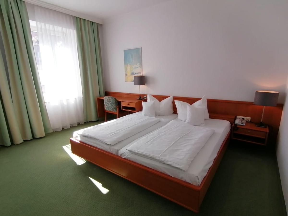 Hotel Wendelstein Розенхайм Екстериор снимка