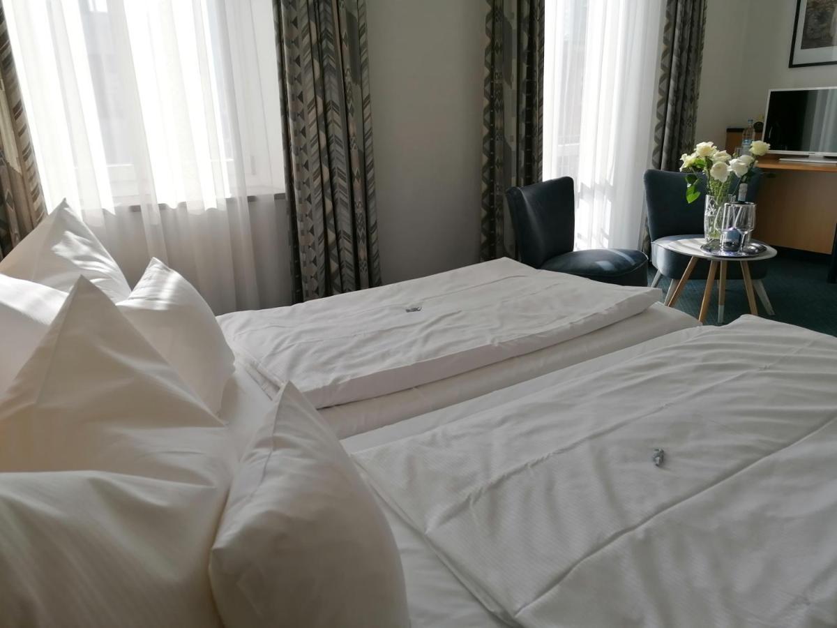 Hotel Wendelstein Розенхайм Екстериор снимка
