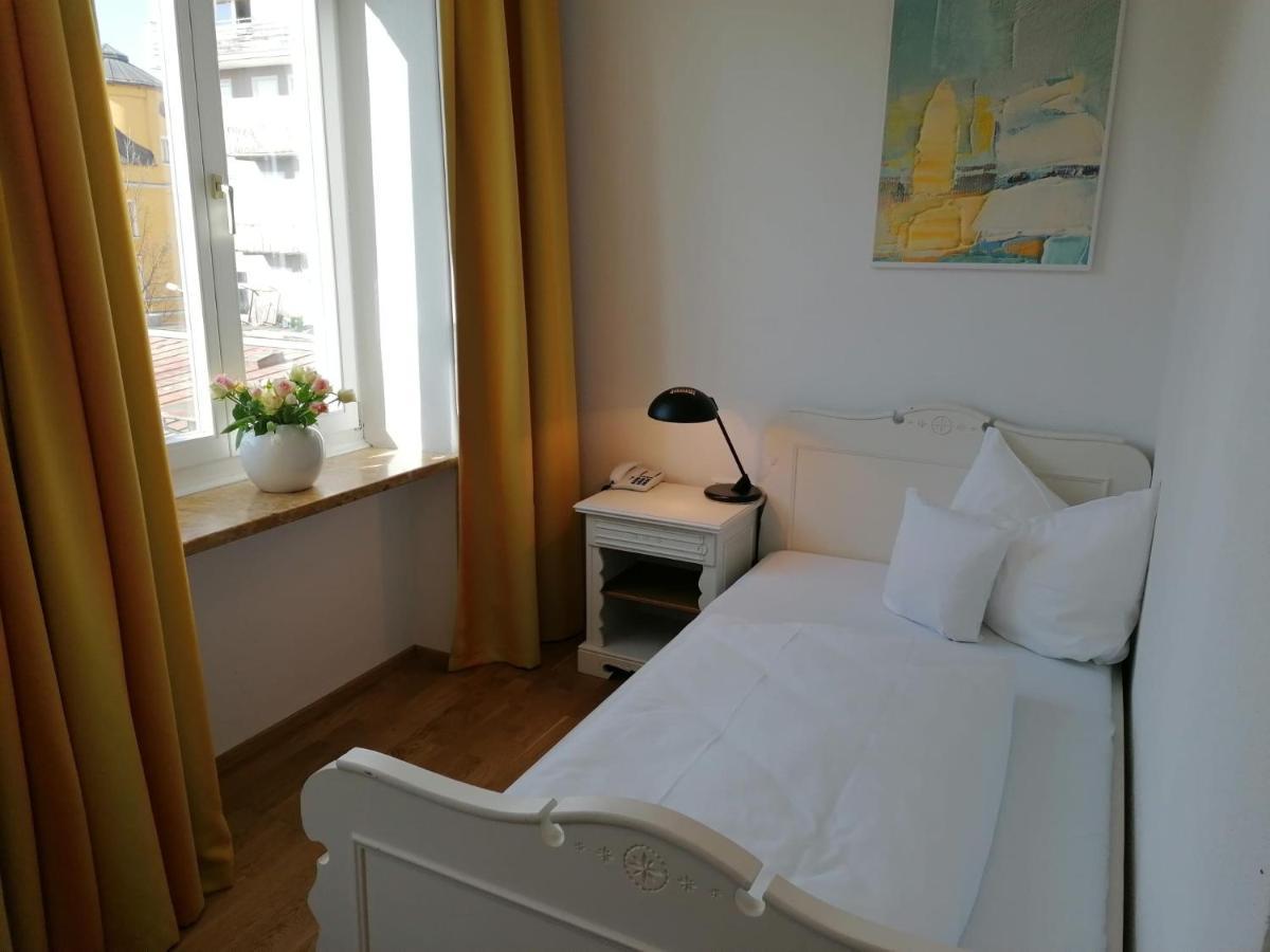 Hotel Wendelstein Розенхайм Екстериор снимка