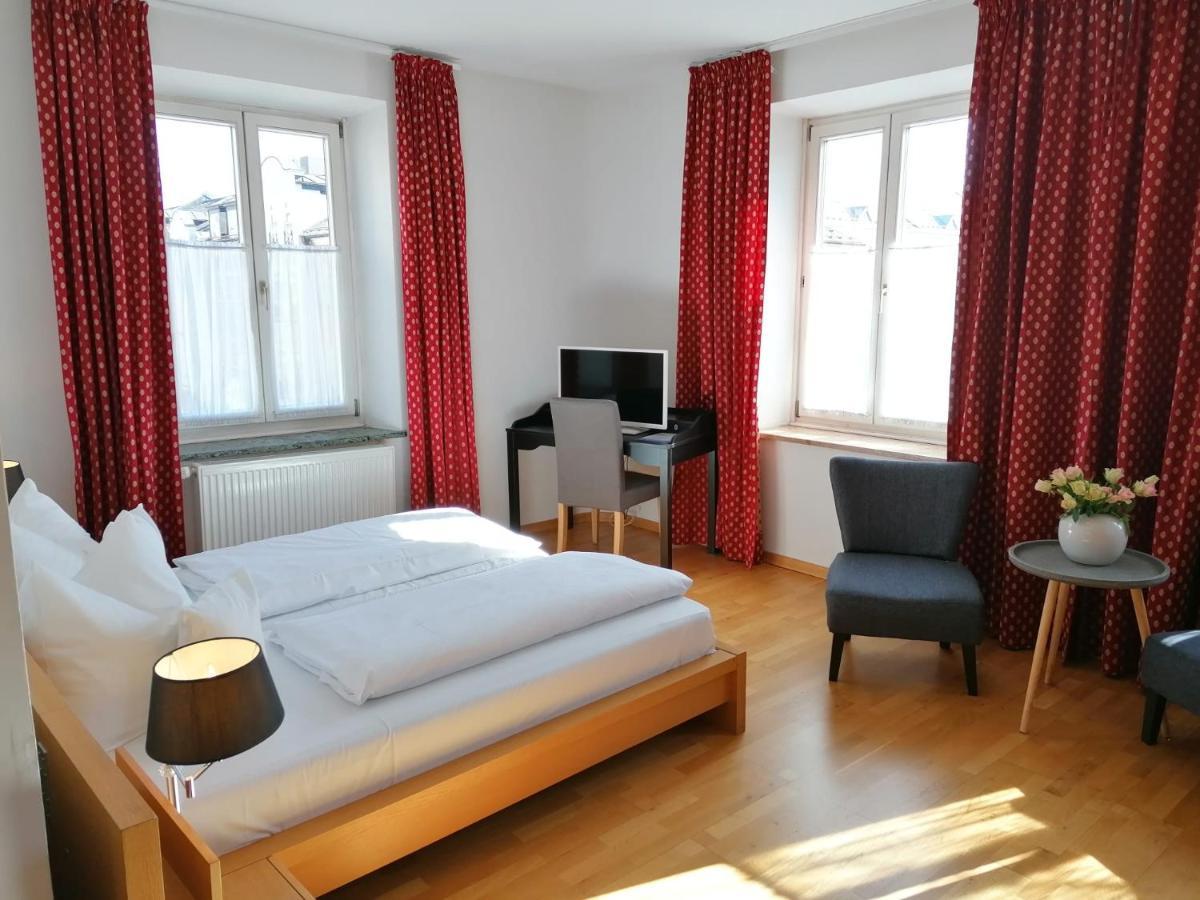 Hotel Wendelstein Розенхайм Екстериор снимка