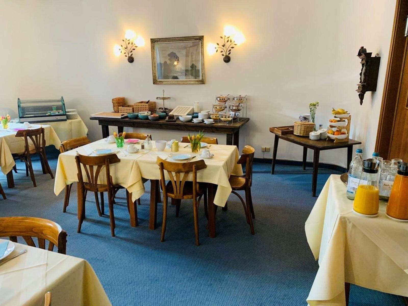 Hotel Wendelstein Розенхайм Екстериор снимка